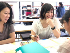 女性専用学習塾シードハウス横浜東口ブルーコンパス校横浜で活動する女性起業家と対話しながら学ぼう